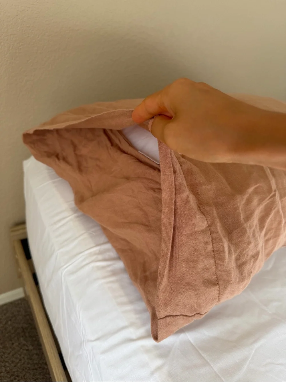 The Citizenry Stonewashed Linen Pillowcase set || dusty rose linen pillow case